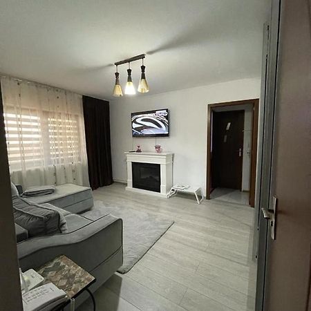 Apartament Gallamar Bîrlad Exterior foto