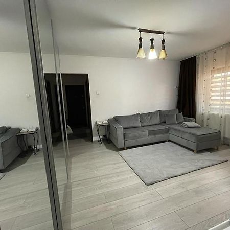Apartament Gallamar Bîrlad Exterior foto