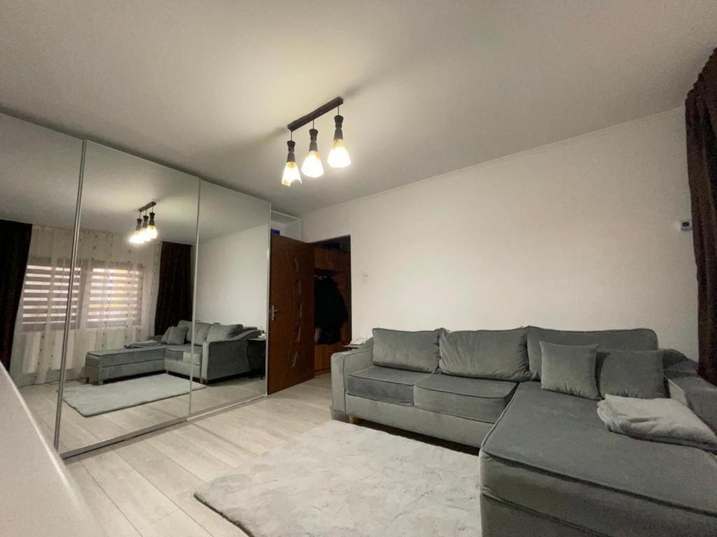 Apartament Gallamar Bîrlad Exterior foto